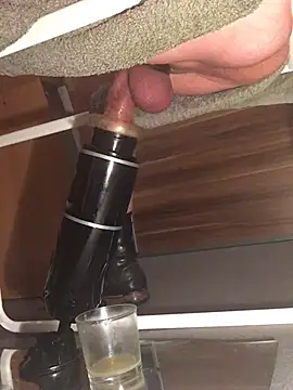 Snapshot of Inseminator69 chatting on 12.14.24 Inseminator69 online show from 12.14.24