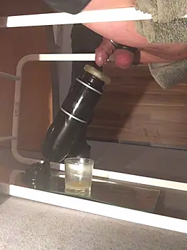 Snapshot of Inseminator69 chatting on 12.17.24 Inseminator69 online show from 12.17.24