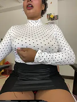 Snapshot of Michel_Jones chatting on 12.28.24 Michel Jones online show from 12.28.24