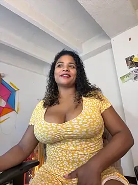 Snapshot of Michel_Jones chatting on 11.15.25 Michel Jones online show from 11.15.25