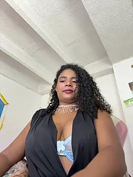 Snapshot of Michel_Jones chatting on 04.07.26 Michel Jones online show from 04.07.26