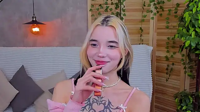 as1an girlfriend online show from 01.22.25