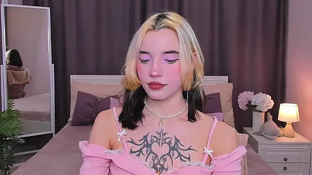 as1an girlfriend online show from 01.24.25