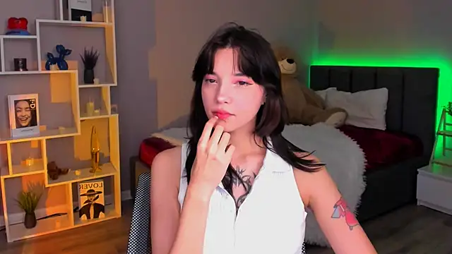 as1an girlfriend online show from 11.19.25