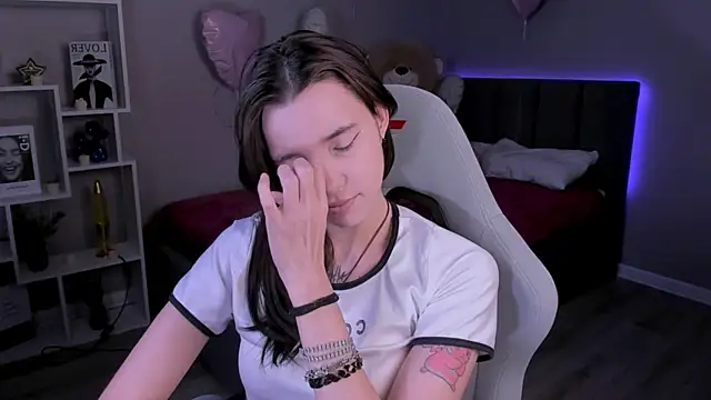 as1an girlfriend online show from 03.28.26