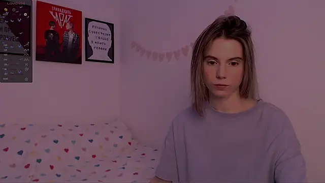 Snapshot of _ni_kiss chatting on 12.12.24 ni kiss online show from 12.12.24