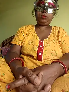 Snapshot of tinabhabhi chatting on 04.24.26 tinabhabhi online show from 04.24.26
