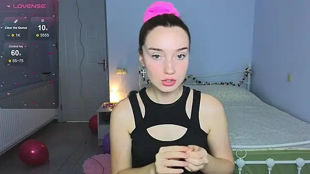 Wild Sophie  online show from 12.05.25