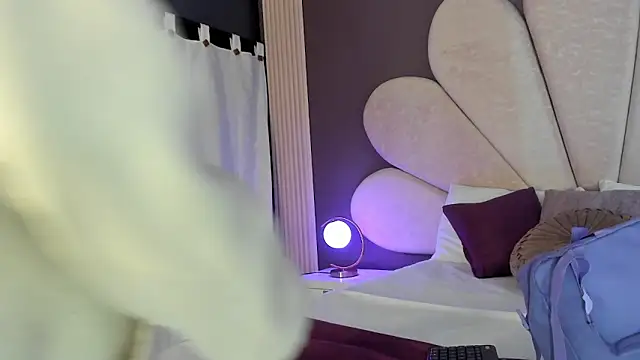 KatherineGomez online show from 04.15.26