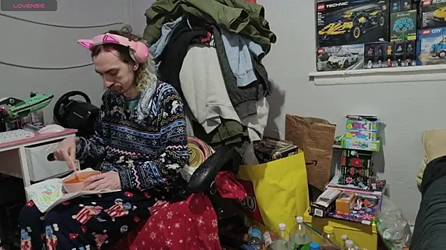 tallnerdyguy online show from 04.30.26