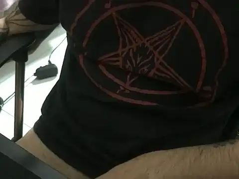 Snapshot of cabine103 chatting on 11.11.25 cabine103 online show from 11.11.25