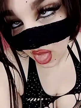 Snapshot of sexy-mariya chatting on 05.17.26 sexy-mariya online show from 05.17.26