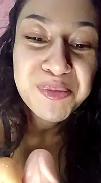 Snapshot of yummi__priv chatting on 03.08.25 yummi priv online show from 03.08.25