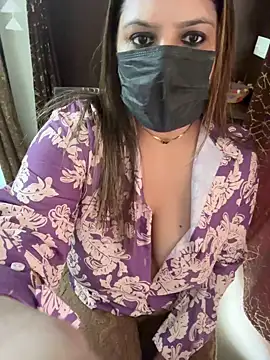 Reena Darlinggg online show from 01.07.25