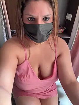 Reena Darlinggg online show from 01.30.25