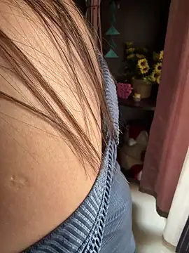 Reena Darlinggg online show from 01.31.25