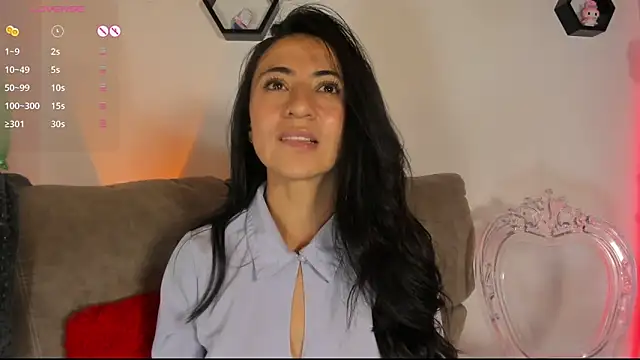 Snapshot of Gisell_s chatting on 02.17.26 Gisell s online show from 02.17.26