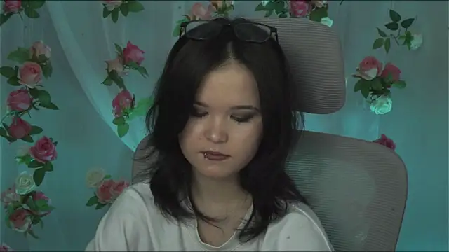 Elainebeness online show from 02.07.25