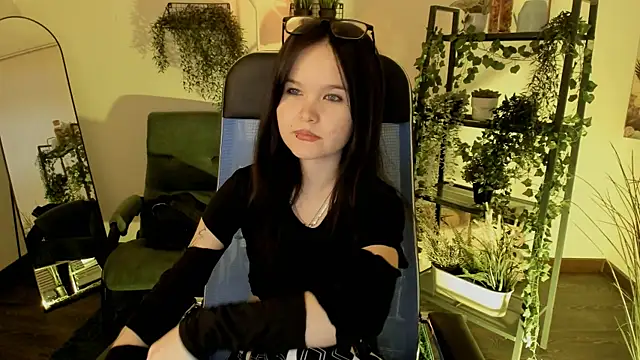 Elainebeness online show from 05.27.26