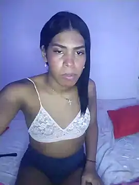 Snapshot of fernanda_Sweet1 chatting on 12.03.24 fernanda Sweet1 online show from 12.03.24