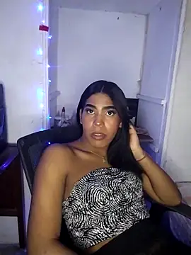 Snapshot of fernanda_Sweet1 chatting on 02.24.25 fernanda Sweet1 online show from 02.24.25