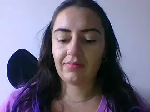  karlie kloss  online show from 01.22.25