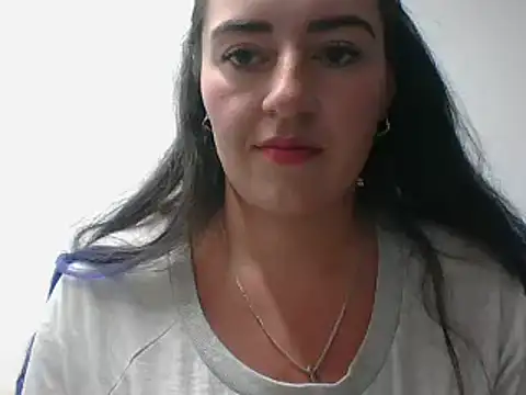  karlie kloss  online show from 01.27.25