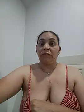 MirandaSoto online show from 06.04.26
