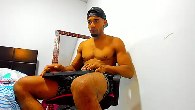 Karljensen33 online show from 12.30.24