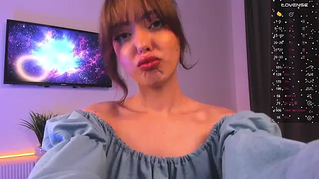 Snapshot of ellyford chatting on 01.31.25 ellyford online show from 01.31.25