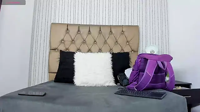 Snapshot of veneno_hot chatting on 02.07.25 veneno hot online show from 02.07.25