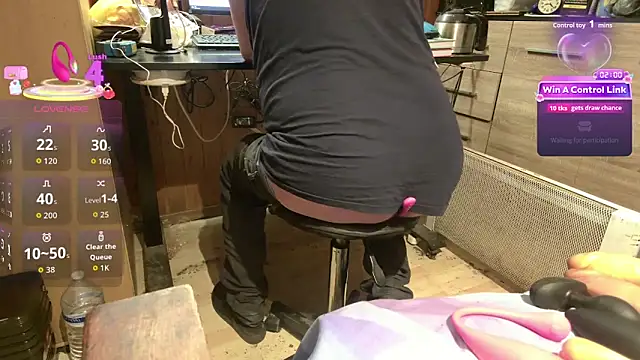 Snapshot of misteryman1956 chatting on 03.11.26 misteryman1956 online show from 03.11.26