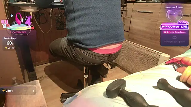 Snapshot of misteryman1956 chatting on 04.05.26 misteryman1956 online show from 04.05.26