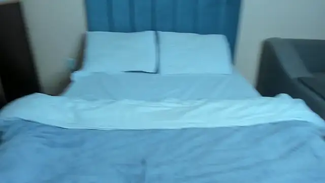 Mimi Mira online show from 01.22.25