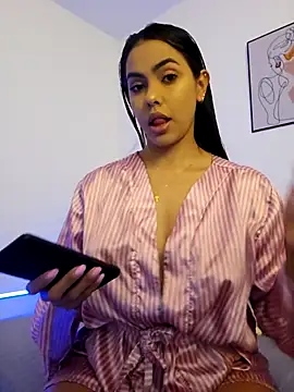 VictoriaEvaans  online show from 10.08.25