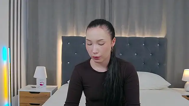 LeilaLow online show from 01.13.26