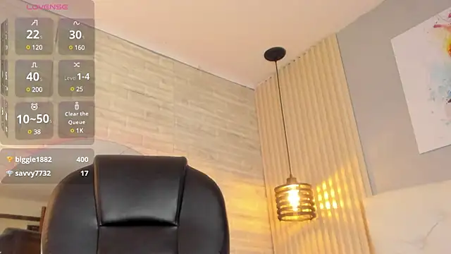 nicole  parker1 online show from 01.30.25