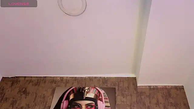 nicole  parker1 online show from 01.17.26