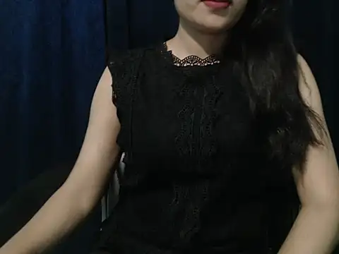 Snapshot of Yashi chatting on 04.17.26 Yashi online show from 04.17.26