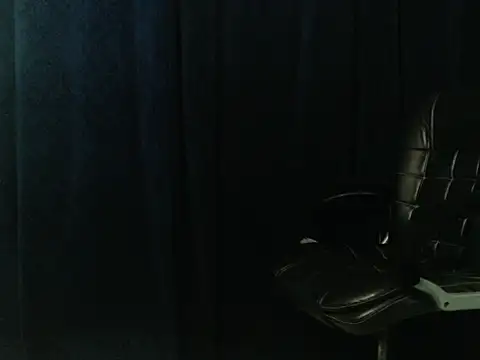 Snapshot of Yashi chatting on 04.24.26 Yashi online show from 04.24.26