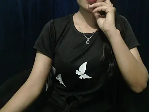 Snapshot of Yashi chatting on 04.27.26 Yashi online show from 04.27.26