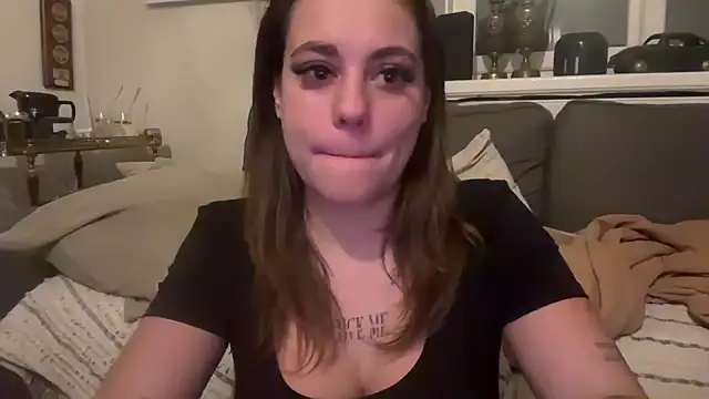 Dif-tjejen online show from 12.02.25