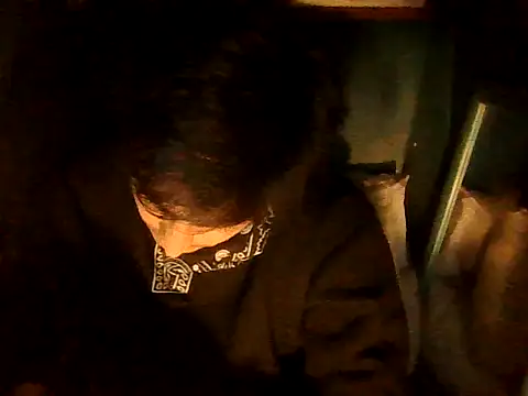 Snapshot of Bezzzzzerr chatting on 05.22.26 Bezzzzzerr online show from 05.22.26