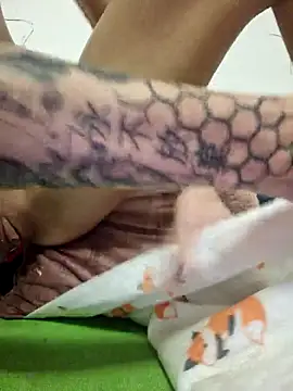 Snapshot of roxi_katty chatting on 03.15.25 roxi katty online show from 03.15.25