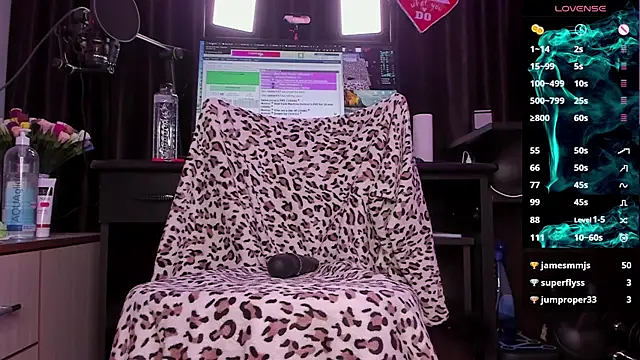 Raissa sky26 online show from 01.21.25