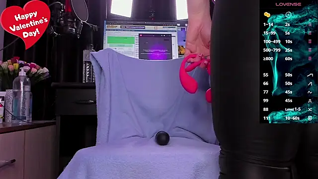 Raissa sky26 online show from 02.15.25