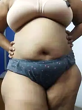 Snapshot of susmithasushi81 chatting on 01.05.25 susmithasushi81 online show from 01.05.25