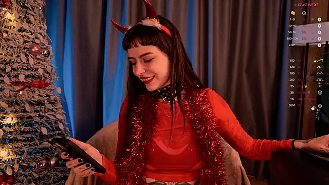 MichaellaMoon online show from 12.31.24