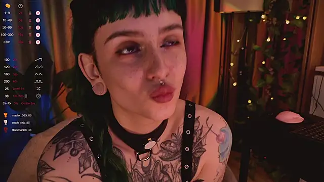 MichaellaMoon online show from 02.06.25