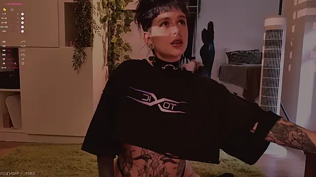 MichaellaMoon online show from 09.09.25